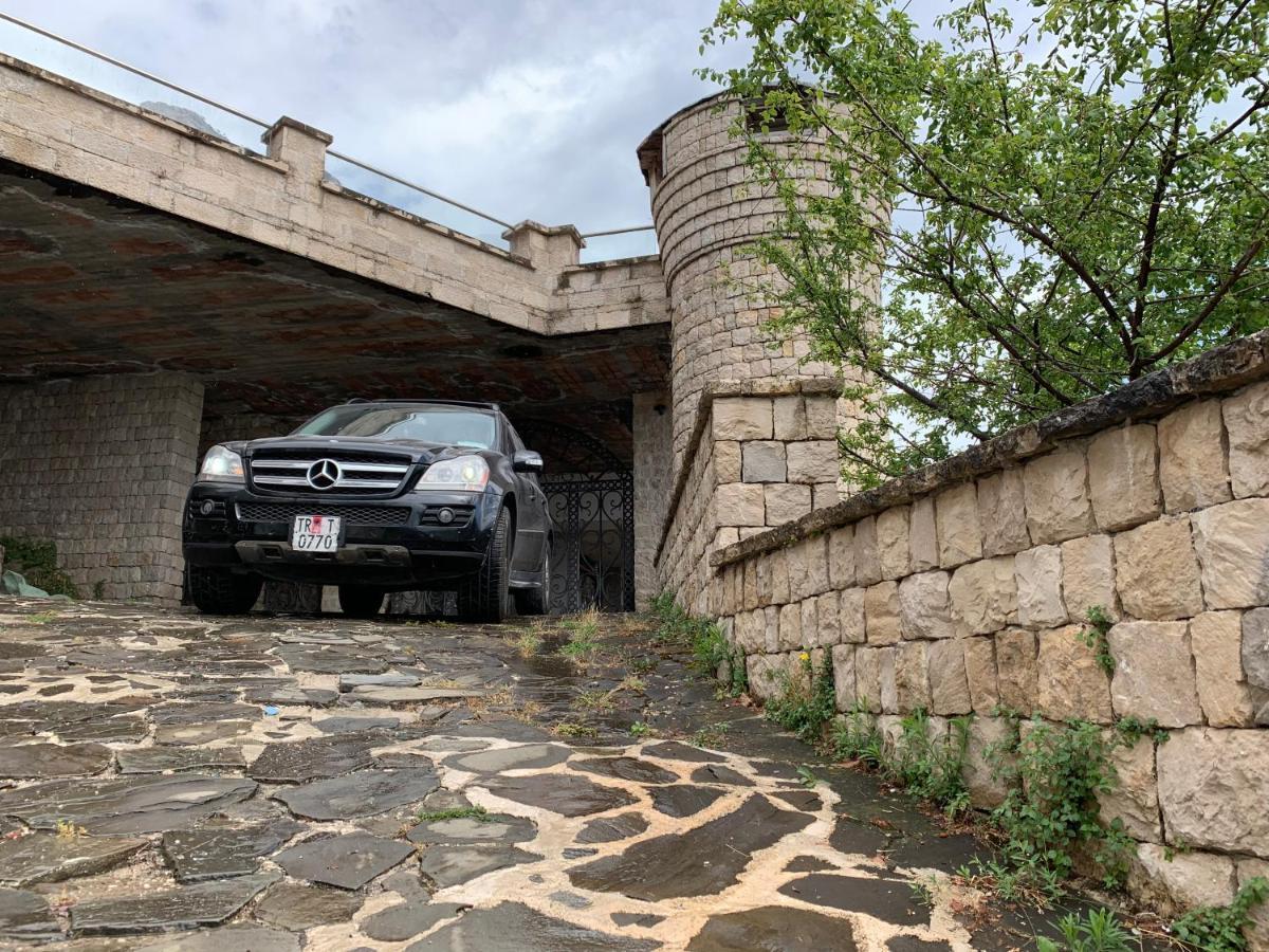 Villa Celaj “The Castle” Krujë Exterior foto